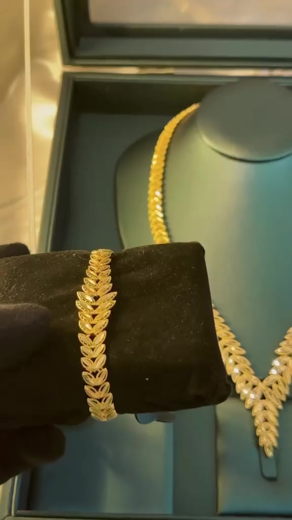 طقم 35 سعر مع توصيل


**إذا كنت صاحب هذا الإعلان وتريد حذفه لأي سبب، رجاءا أرسل رسالة إلى الدعم الفني**