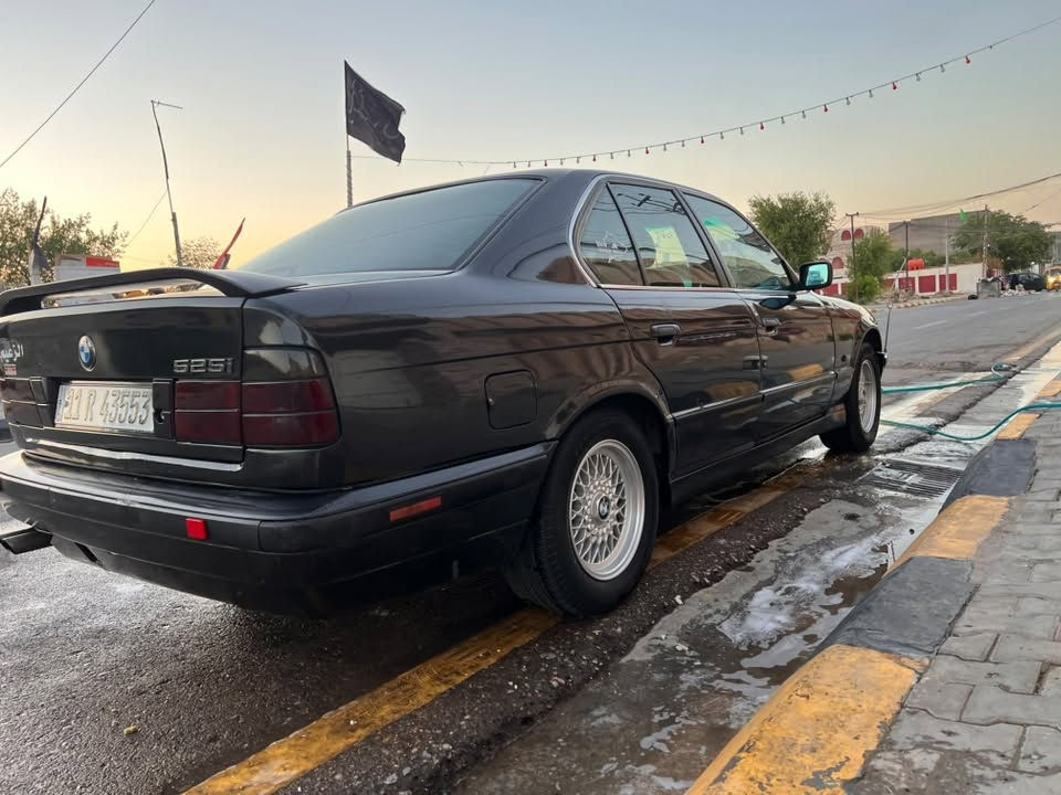 للبيع موديل 1992
مكينه مسكر عدل مرغوب 
تبريد وياه سويج ثلج 
منضومه ماء زيتيه
تخم تاير 
باتري جديد
حداديه وره كدام كله جديد
كهربائيات كله شغاله 
سلايت شغال 
ارضيه مانع حراره كلها فارشها 
سياره بسمي مداور مباشر
السعر 60بيها مجال قليل


**إذا كنت صاحب هذا الإعلان وتريد حذفه لأي سبب، رجاءا أرسل رسالة إلى الدعم الفني**