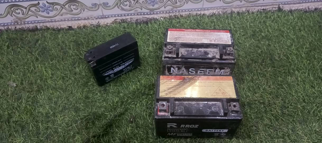 للبيع باتريات مال دراجة 120ودراجة60شرط الشغل الكبار سعرهن7الواحد ولزغير ب4شرط الشغل+كلج خلفي مال فراشة سعرة3الف+سلف عدد2شغالات رياضي السعر50الف الواحد+غراض قباقة وشوتة وهيج اشياع لاسعار الف الفين وهاكذا مكاني كربلاء حي الغدير يم الصورة للتصال *********** متواجد واتساب كذالك وماسنجر كذالك
