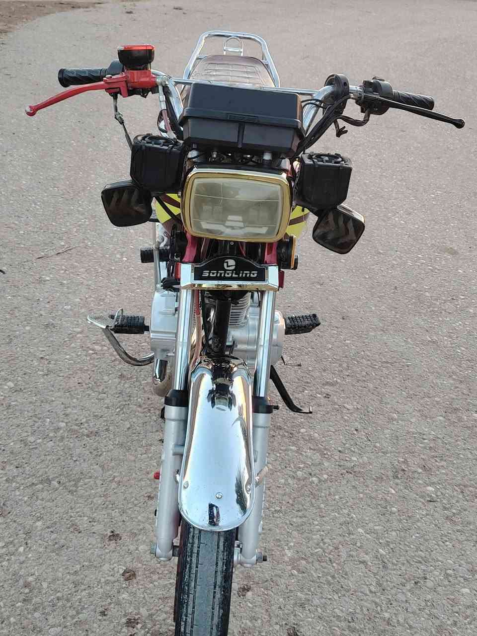 سلام عليكم سيفان 24 البيع السعر 650 وبي مجال ***********
