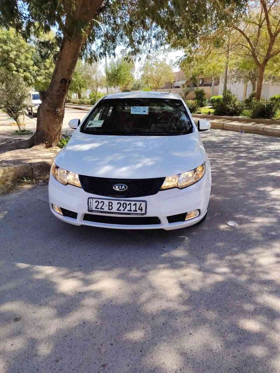 السعر 84 وبيهه مجال 
سيراتو 2011 رقم أربيل سنويه جديده رقم جديد
تخم تاير جديد
محرك وكير جدد
حداديه جديده
كير اوتو 6 نمر
سياره فول مواصفات فتحه بصمه كامره
السياره صبغ عام بدون اي ضرر
سياره مال جناي جاهزه من كلشي 
مكان السياره واسط قضاء الصويره طريق المطار 

***********
