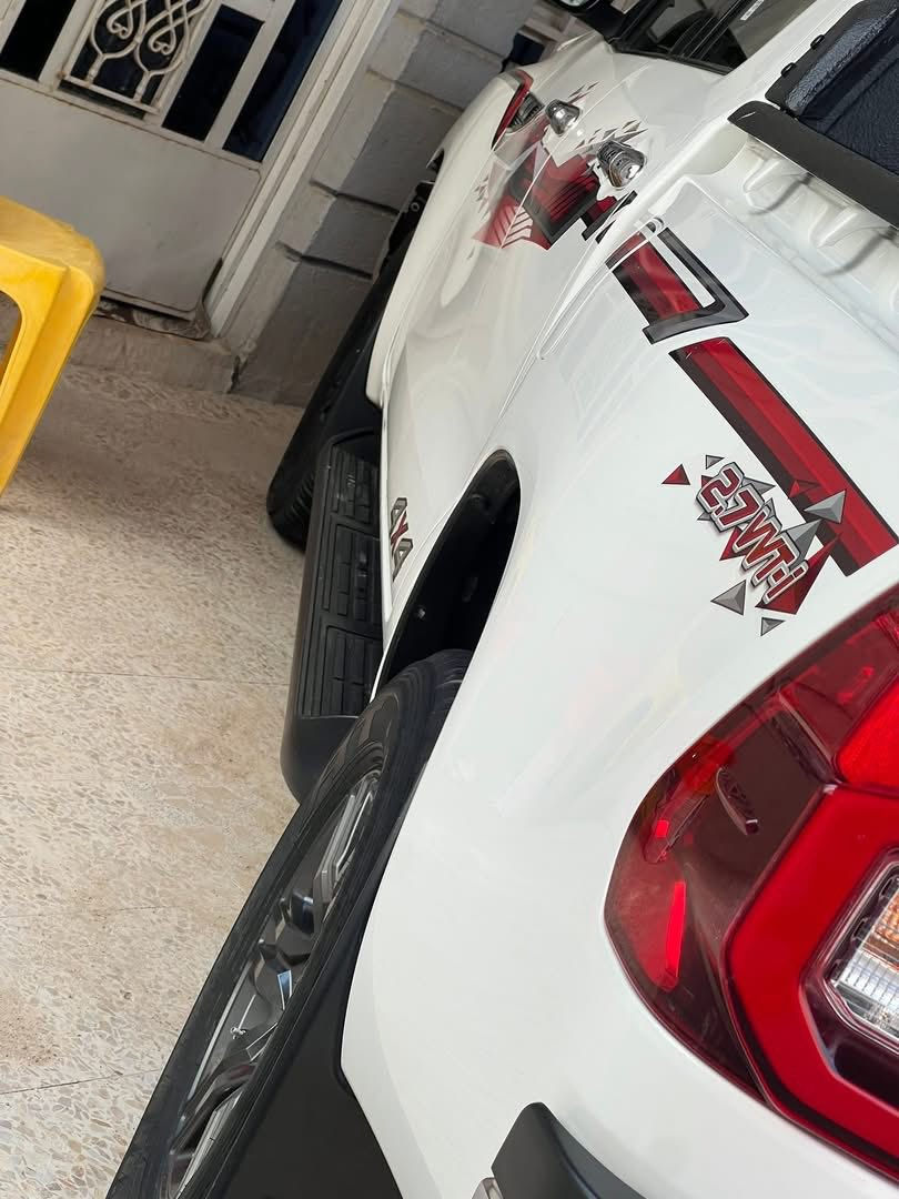 سلام عليكم بيكب فلاونزه فوريل لبيع موديل 22 فول بصمه تبريد كشنات تبريد خلفي
الاستفسار:***********
