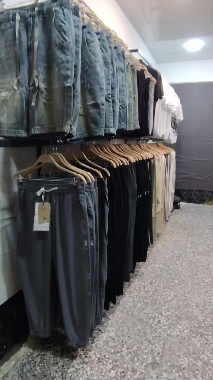 الحمدالله
اي قطعه بالمحل ب5 شرفونه
العنوان الزعفرانيه شارع الكهرباء يم حلويات رويل
***********
