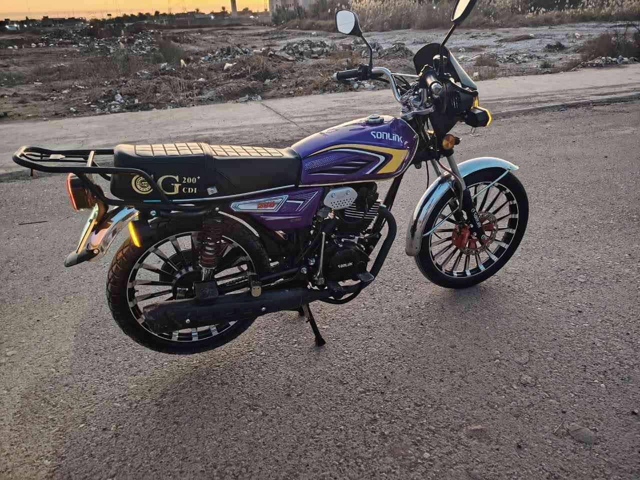 سيفان سونك 
موديل 2025
مكفوله ما بيها اي شي محرك 200cc تشغيل عن بعد بصمه 
مكاني خان بني سعد 
السعر 750 وبيها مجال 
للتواصل ***********
