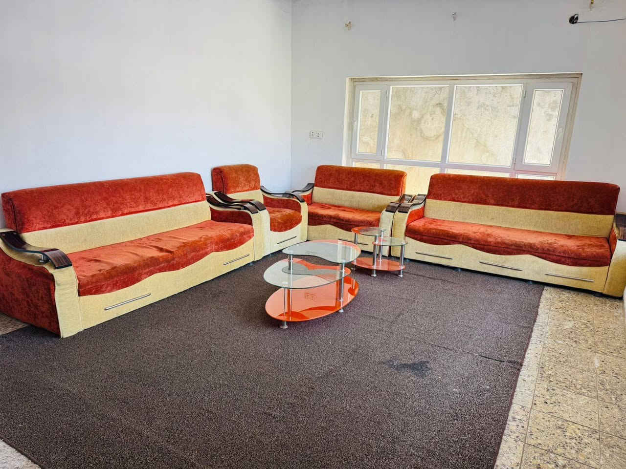 ديوان عدد اثنين للبيع ،،درجه أولى ***********،،،حياكم الله
