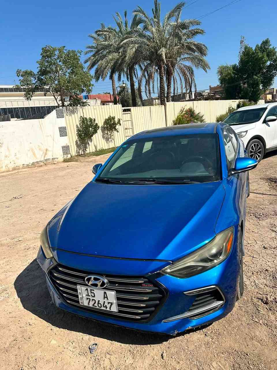 انترة موديل18 
رقم انبار 
لون ازرق
ماشيه93
بيه خمس قطع صبغ 
عنوان بغداد
***********

