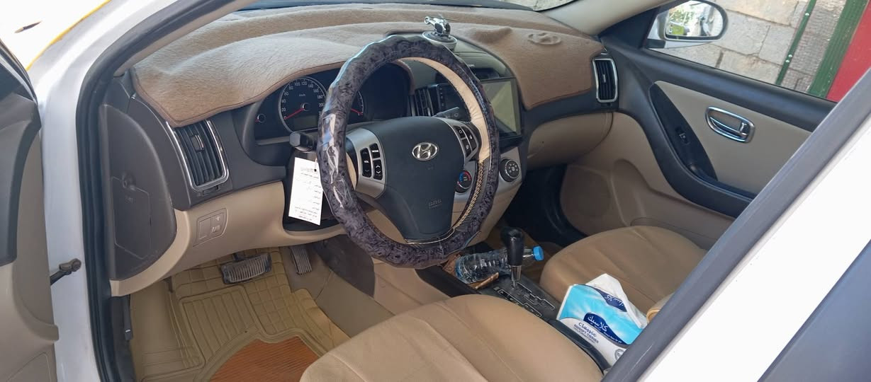 سلام عليكم 
الانترا موديل 11 للبيع محرك 1600 رقم بابل انكليزي بسمي السعر 95 وبيها مجال تفاصل السياره داخل المنشور للاستفسار الاتصال ***********
