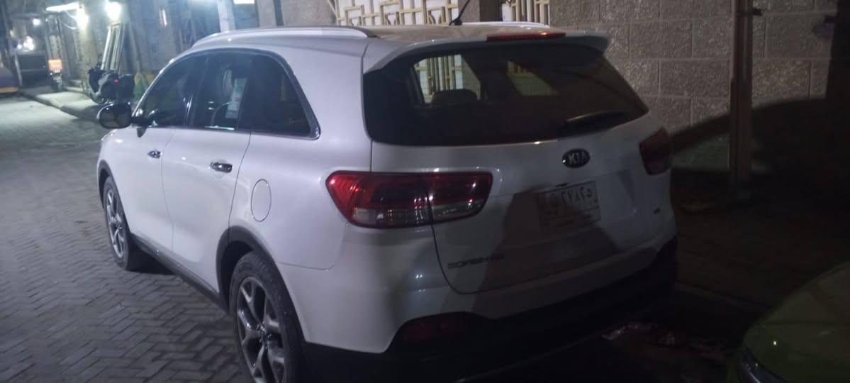 السلام عليكم سورنتو موديل 17 خليجي مواصفات معروفة لبيع مكاني بغداد مدينة صدر
ضررر جاملغ لامامي على كدر شبر ول جاملخ خلفي عكس سايق على كدر شبر باقي سيارة كلة جديد دوشمة ارضيات تبريد مكينة كير كلة مكفول سعر 230 
          تحويل ثاني يوم 🤭
وبيهة مجال هاتف ***********
