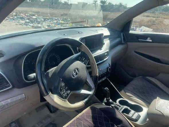 توسان خليجي موديل 2020 رقم  اربيل سيارة فول من عد البنراما بيها حادث ابيعها على وضعها سيارة شغاله وتمشي  سعرها 128 و بيها مجال قليل 
مكانها بغداد جسر ديالى 
*********** رقم صاحب السيارة
