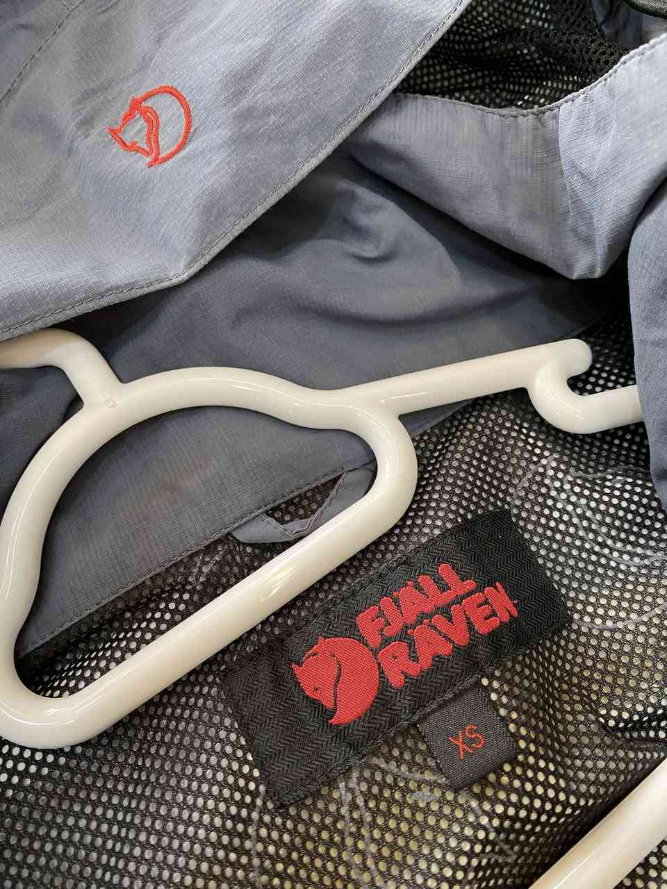 fjaLLraven
orginal
size~XS\S
نظافەکلها
توصیل جمع
وزن~60~70
***********
