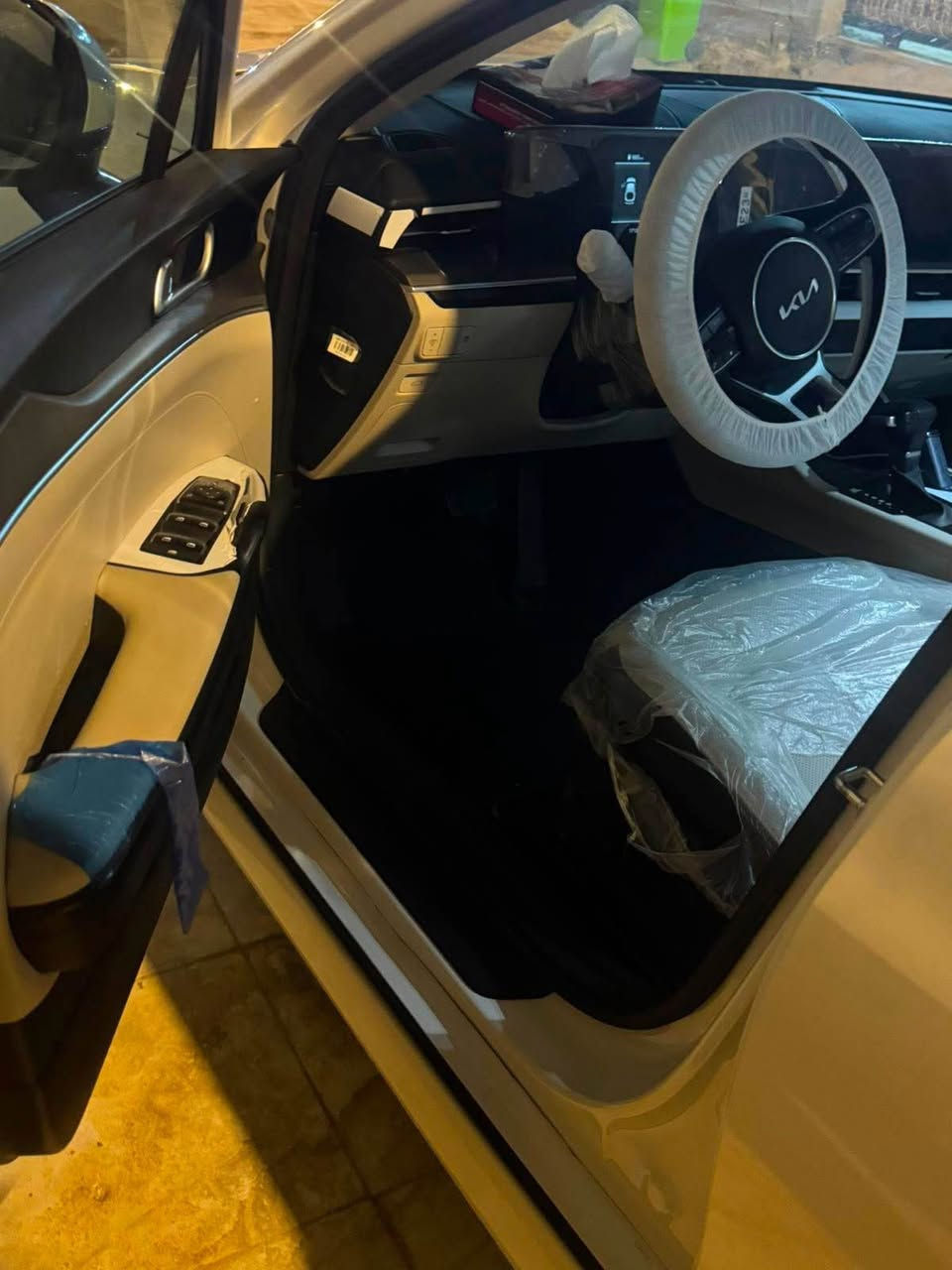 خليجيه كفاله  بيهه  على كد  اصبغ تكحيل باب  مابين ابد اله فحص خلفي فول ماعده بنورامة مكينة 2.5 السيارة رقم أربيل تريد تحويل تريد وكالة السيارة ماشية 21الف دواخل اوف وايت السعر 220 وبيه مجال قليل اتصال 📞  ***********مكان البصرة ملاحضه أنا مكلف بنشر Singapore

