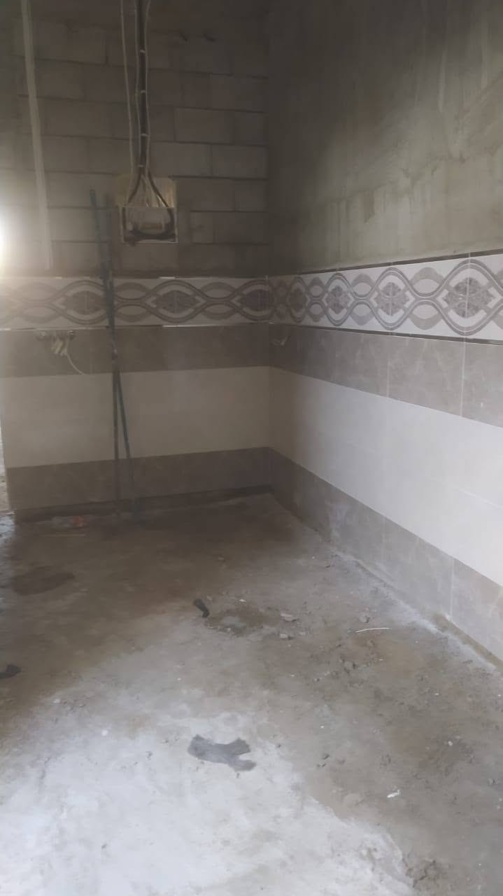 ألسلام عليكم
كادر سيراميك شغل درجه اولى شرط
سعر المتر ب 5 الف
ولحد يكول غالي كلمن شغله ونضافته
تواصل
***********
وبي واتساب
