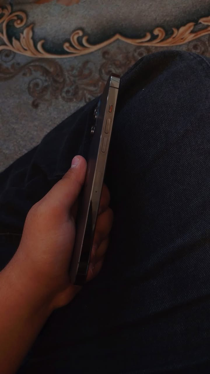 📱🔥 للبيع iPhone 12 Pro Max 🔥📱

✅ الذاكرة: 256GB
✅ صحة البطارية: 86%
✅ النظافة: 1000/1000 ✨
✅ وتر بروف 💧
✅ براغي الجهاز أصلية وغير مفتوحة 🔧
✅ الجهاز بحالة ممتازة جداً وجاهز للاستخدام

💰 السعر: 550 وقابل للتفاوض للجادين 🤝

📍 الموقع: بغداد - الزعفرانية

📞 للتواصل:
***********

📸 كاميرات احترافية
🔋 بطارية جيدة
💎 أداء قوي وسلاسة عالية

🚀 جهاز نظيف جداً وما يحتاج أي مصروف
📲 للجادين فقط، والسعر بي مجال بسيط
