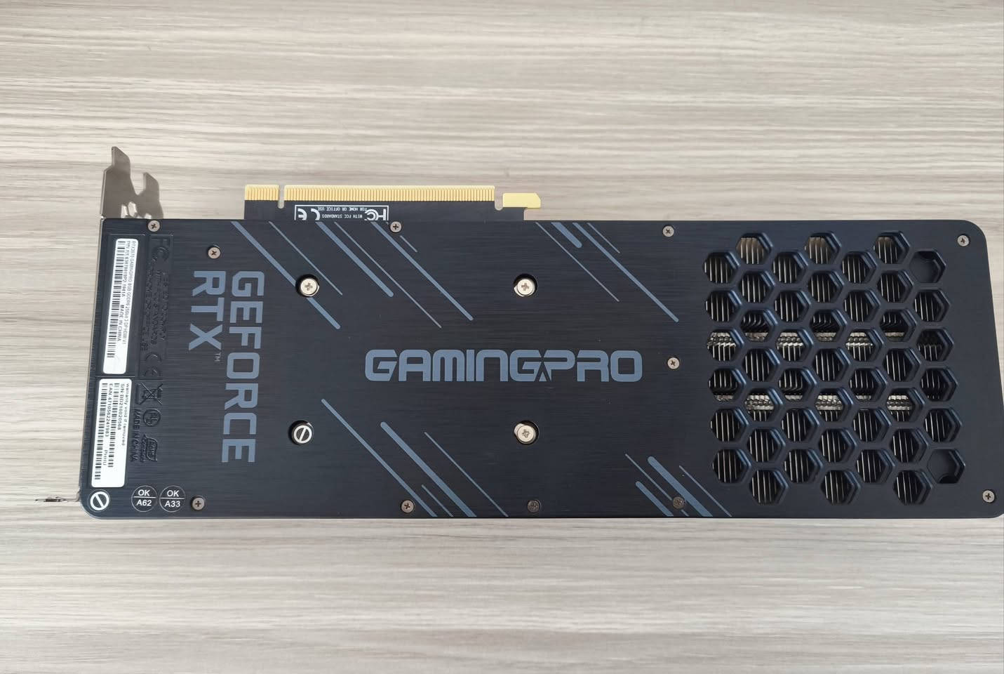 السلام عليكم 
كرت شاشة مستخدم نظيف جداً وغير مفتوح للبيع
Rtx 3070/8gb 3 fan palit gaming pro 
حرارة الكرت  تحت الضغط العالي ماتعبر 71.
السعر 440 الف (سعر ثابت)
مكاني بغداد ومتوفر توصيل


**إذا كنت صاحب هذا الإعلان وتريد حذفه لأي سبب، رجاءا أرسل رسالة إلى الدعم الفني**