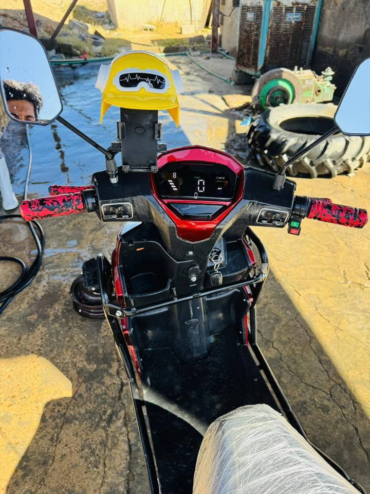 للبيع
دراجه شحن 2025 GT 

مستخدم شهر واحد فقط 

شرط الفحص 

للاستفسار ***********
