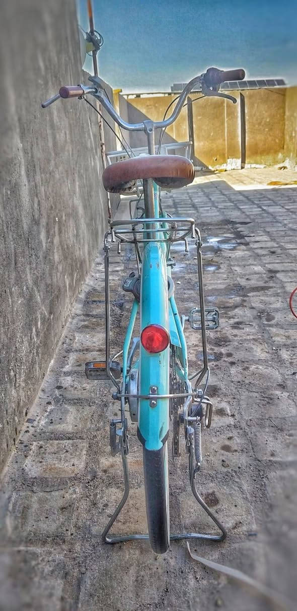 🚨 مستعجل على بيعة البايسكل 🚨

🚲 بايسكل بحالة جيدة وجاهز للاستخدام مباشرة.

💰 السعر: 90 ألف دينار (بيه مجال)

📍 كربلاء

📲 التواصل واتساب او مسنجر
***********

⚠️ مستعجل على البيع.
