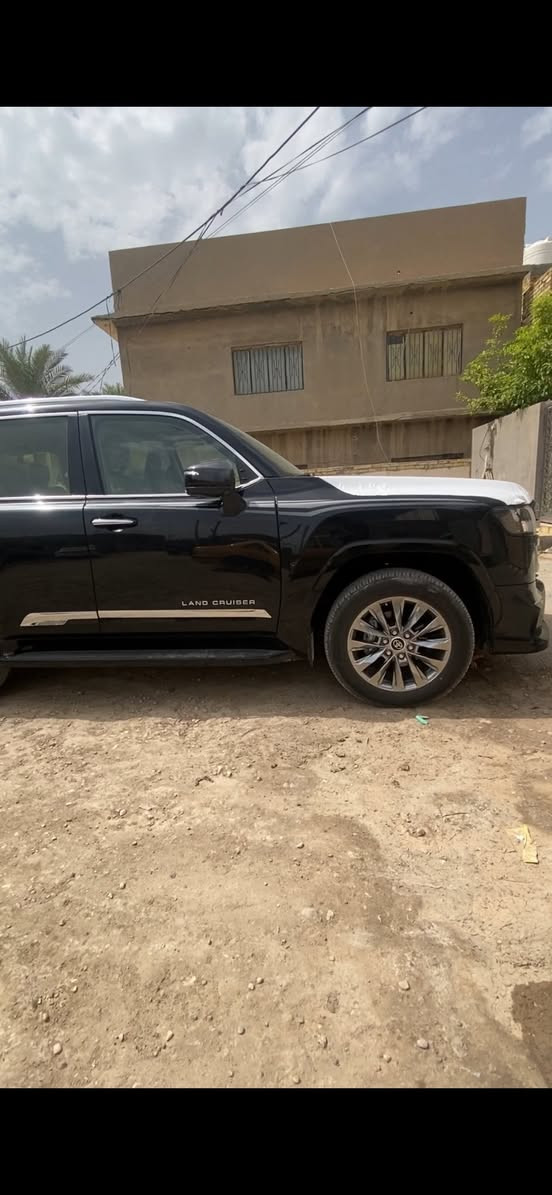 لاندكروز٢٢ GXRكفاله عامه ماشيه ٣٠ الف جديده السياره مغلفهppf بلكامل  السياره رقم اربيل المكان بابل حله   (***********) للتواصل

