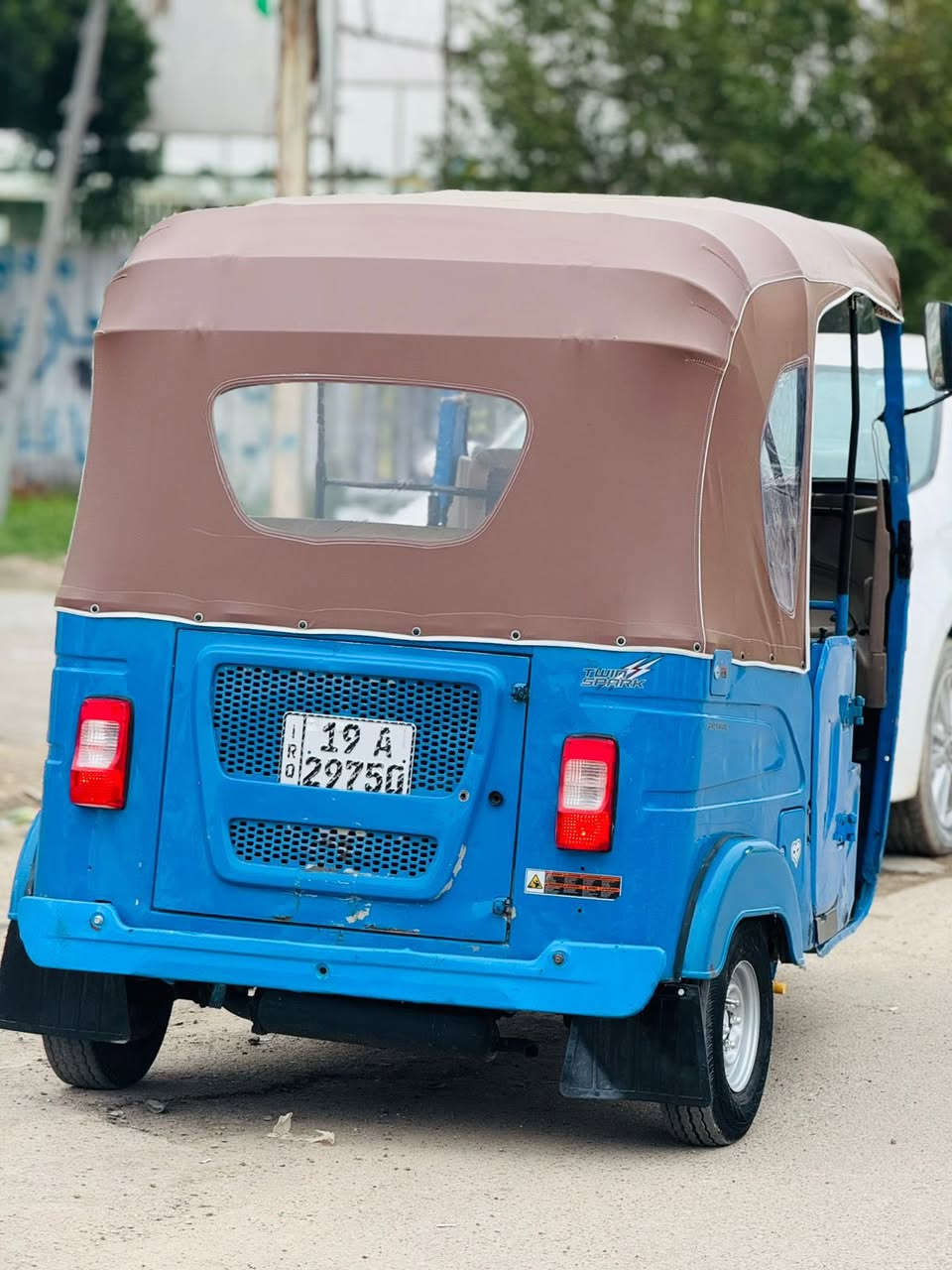 السلام عليكم تكتك مديل 21 شهر 11 تكتك رقم كربلاء تحويل بل رستميه ثاني يوم تكتك مكفوله من تبخير وتنقيص تكتك بيها رش صبغ بل صفحه خفيف ولباقي كفاله كامه خير من الله مابيها أي نقص ضفيار جدد جادر شكره جديد تخم تاير جديدمازدات بكلايت جدد العنوان بغداد الزعفراينه شراي يخابر ***********
