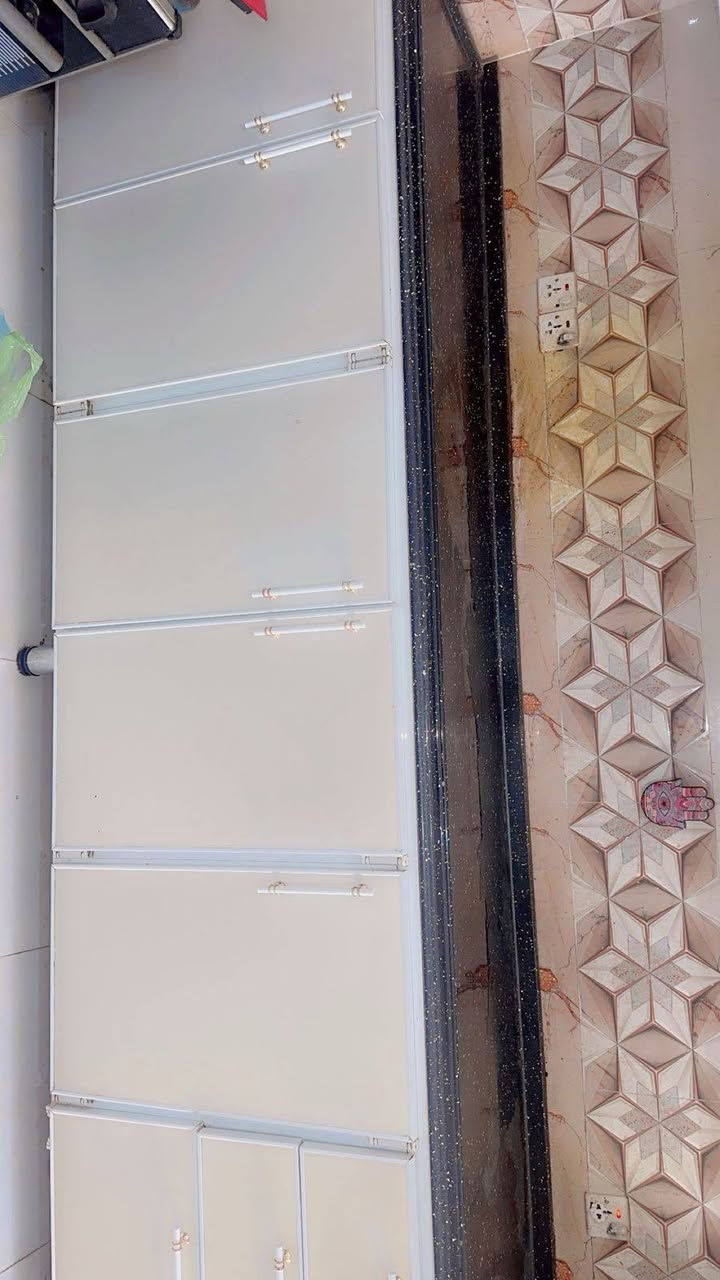 كاونتر مستخدم قليل سعره مليون وبي مجال ***********
