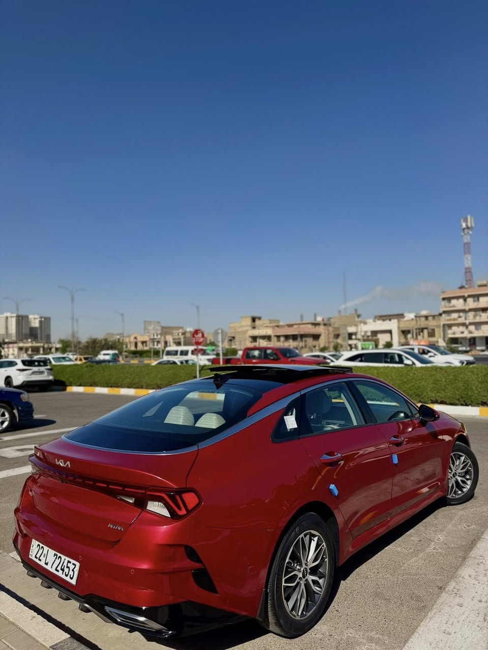 🚗 للبيع | كيا K5 خليجي موديل 2023
📍 الرقم: أربيل

📍 الموقع الحالي: بغداد – السيدية

📏 المسافة المقطوعة: 50,000 كم فقط

🔹 المواصفات:

 • محرك 4 سلندر 2000 

 • فتحة بانوراما طكتين

 • تشغيل بصمة / دخول ذكي

 • بصمة أبواب + بصمة صندوق

 • مقاعد جلد فاخرة

 • كرسي كهرباء

 • تبريد مقاعد أمامي وخلفي (قطعتين)

 • تحكم داخلي لمس (شاشة لمس وسطية)

 • شاشة جبيرة + شاشة أعطال

 • كاميرا خلفية

 • رادار أمامي وتحذير تصادم

 • حساسات أمامية وخلفية

 • مرايا جانبية كهربائية مع شفط (مري شفط)

 • إشارة بالمراية

 • أنوار LED أمامية وخلفية

 • مثبت سرعة وتحكم طارة

 • نظام المحافظة على المسار

 • تكييف أوتوماتيك مزدوج المناطق

🧾 السيارة خالية من الحوادث وبحالة الوكالة فقط رصعه ومصلحه 

🛠️ الصيانة منتظمة

💰 السعر: 20,800 دولار (قابل للتفاوض شي قليل)

📞 للتواصل: على الخاص أو واتساب او الاتصال على الرقم 

***********
