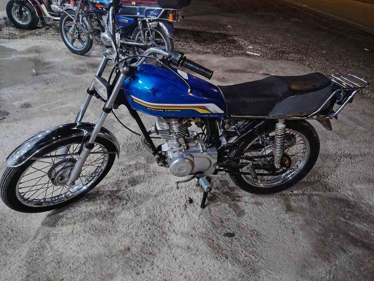 درجة شلامجه اصلي وراق كاملة موديل 23مستعجل عليه شراي يخابر وهضه رقمي ***********مكانك ناصريه مركز
