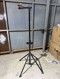 كباتن متوفر ستاند عرض او صيانه للدراجات الهوائية  وزن ثقيل يتحمل جميع ...