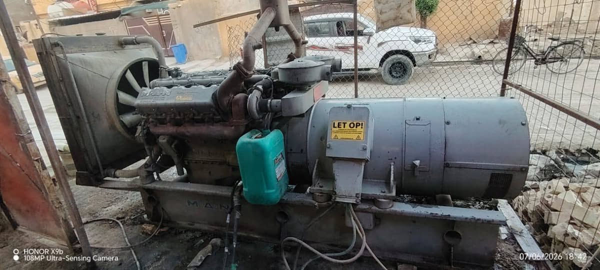 MAN للبيع 50$بلادي مولد راس توليد مكفول 250 كيفي سيمنز الماني 
محرك بي تجمير بل سوبر عل حمل ماعرف شبي للعلم مبدل سوبر 2 ومنزل رنكات جدد 

بغداد المدائن ***********

*********** السعر 50
