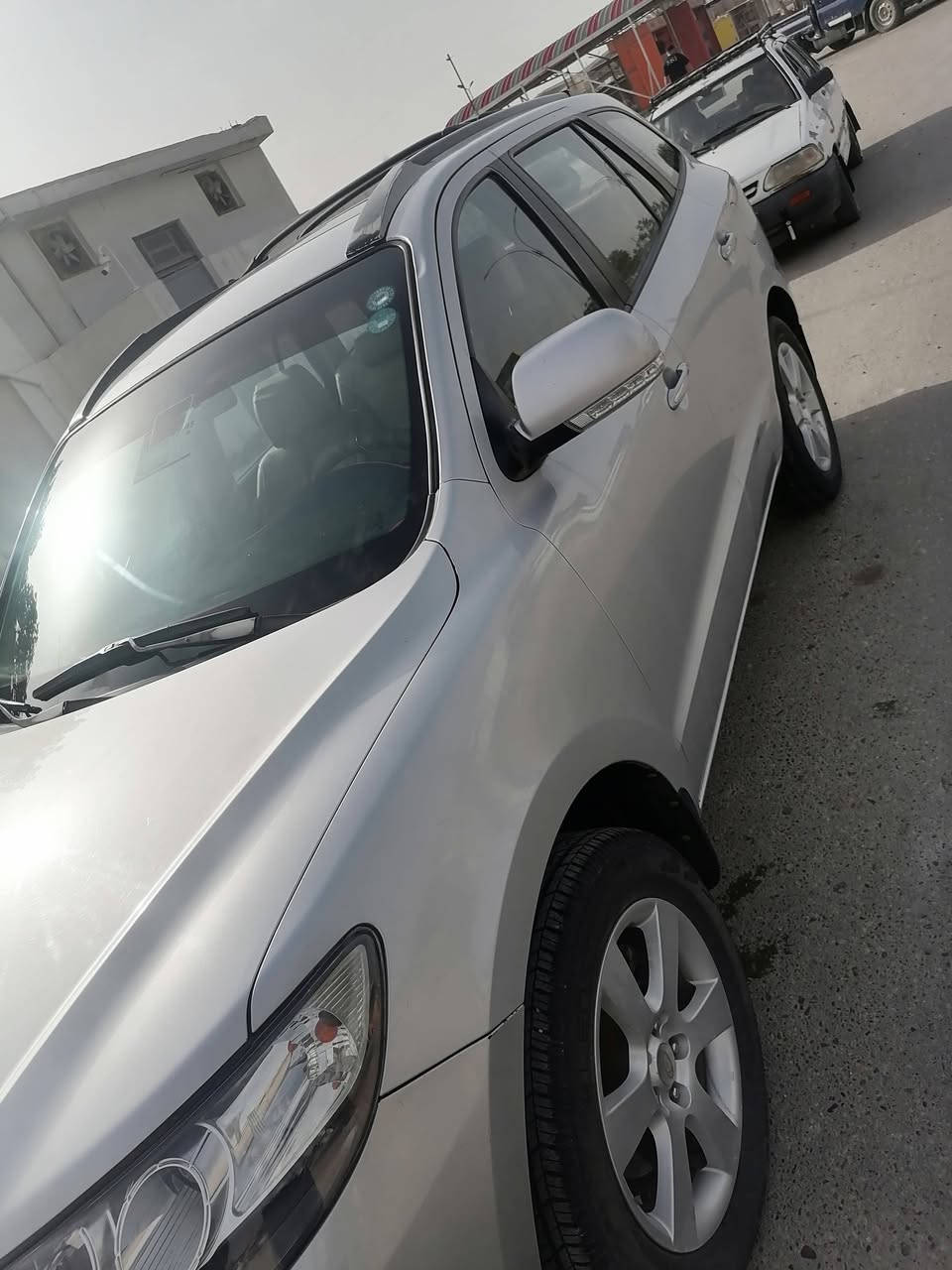 هونداي سنتافي للبيع
موديل 2009 

مكينة 6 سلندر 2700

7 راكب 

3 قطع تبريد 

السيارة مكفولة كفالة عامة من الصبغ والمعجون 
بيه فقط بارد بالاماكن الموضحة بصورة السونار

المواصفات المعروفة لهل الموديل تحكمات ستيرن بانوراما اشاير بالمري

السيارة بأسمي رقمه بغداد مشروع وطني
مكان السيارة الحلة المركز
السعر 138

للاستفسار 
***********
