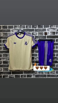 جديد • ملابس • للبيع