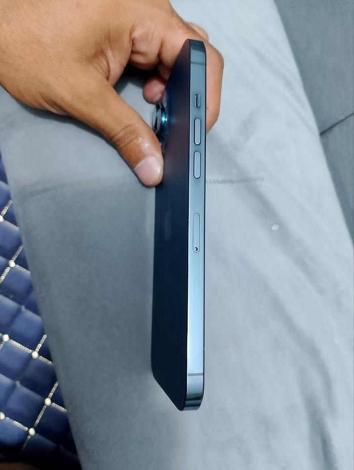 للبيع 12 بروس ماكس شرق أوسط ألجهاز وتر بطاريه 🔋78 ألسعر خاص مو شراي لا تعبني فدوه تفاصيل أكثر ع الرقم واتساب بس *********** ،#أدمن_وافق
