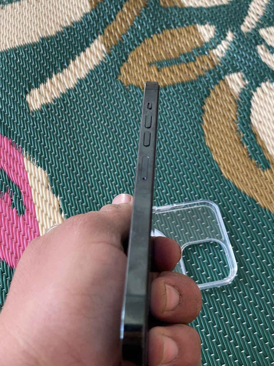 السلام عليكم أيفون 13برو ماكس 
كلشي مامبدل بي
البطارية 87 الذاكرة 128
المكان بغداد حي النصر
 السعر 700 وبي مجال بصيط

الرقم ***********
