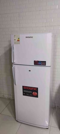 ثلاجه 20 بسعر 325 شونك ابيض فريز ظاهري حلوه لون ابيض كبيره مال بيت 077...