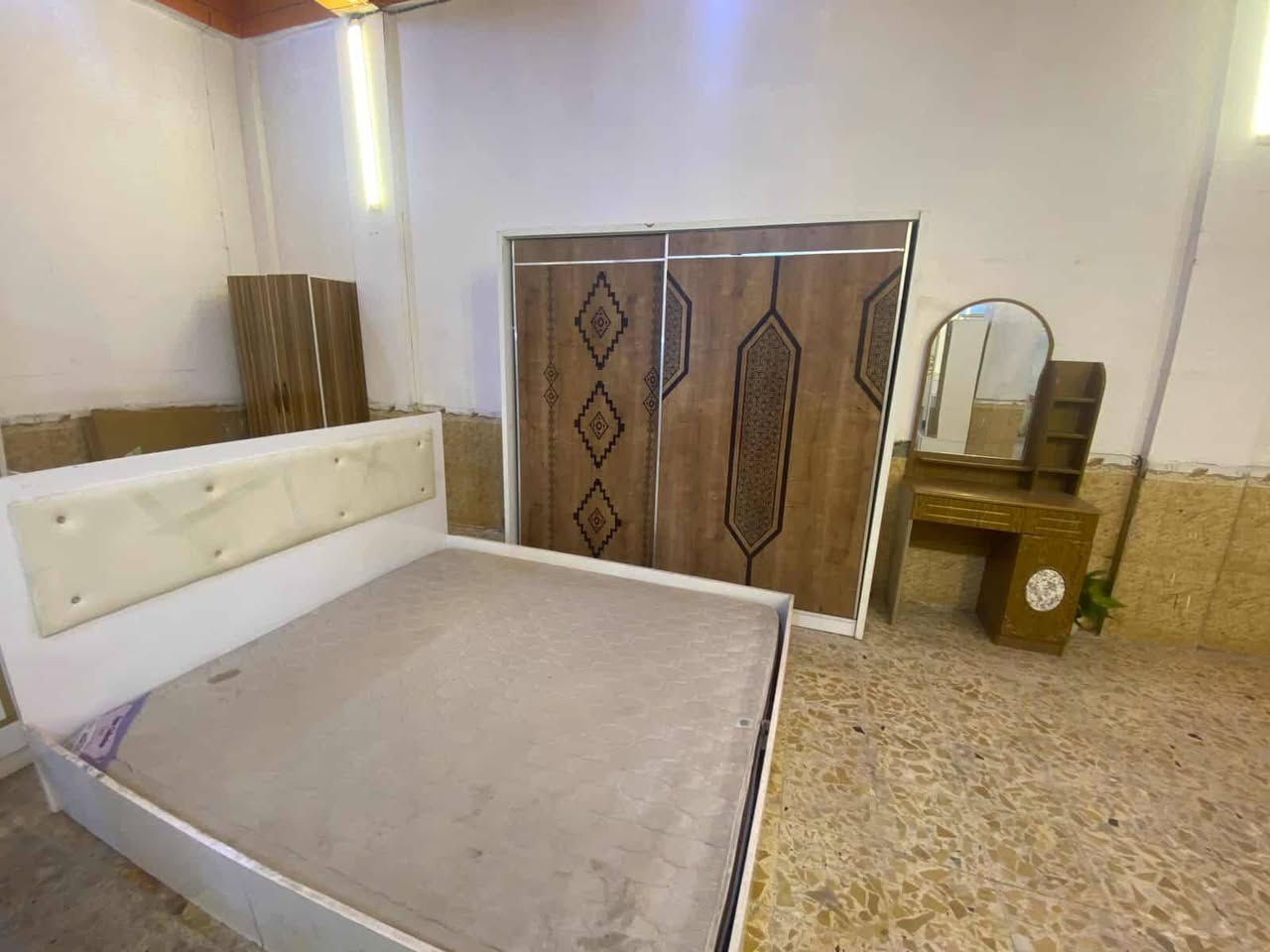 غرفه نوم تركي ٤ قطعه جديد مامستخدمه اخر قطعه المعروضة بالمعرض بسعر مناسب بيع مستعجل
٢٢٥ الف


**إذا كنت صاحب هذا الإعلان وتريد حذفه لأي سبب، رجاءا أرسل رسالة إلى الدعم الفني**