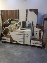 غرفه نوم 5 قطع للبيع مع شد ونقل ودوشك سعر 450 للتواصل 07517122334