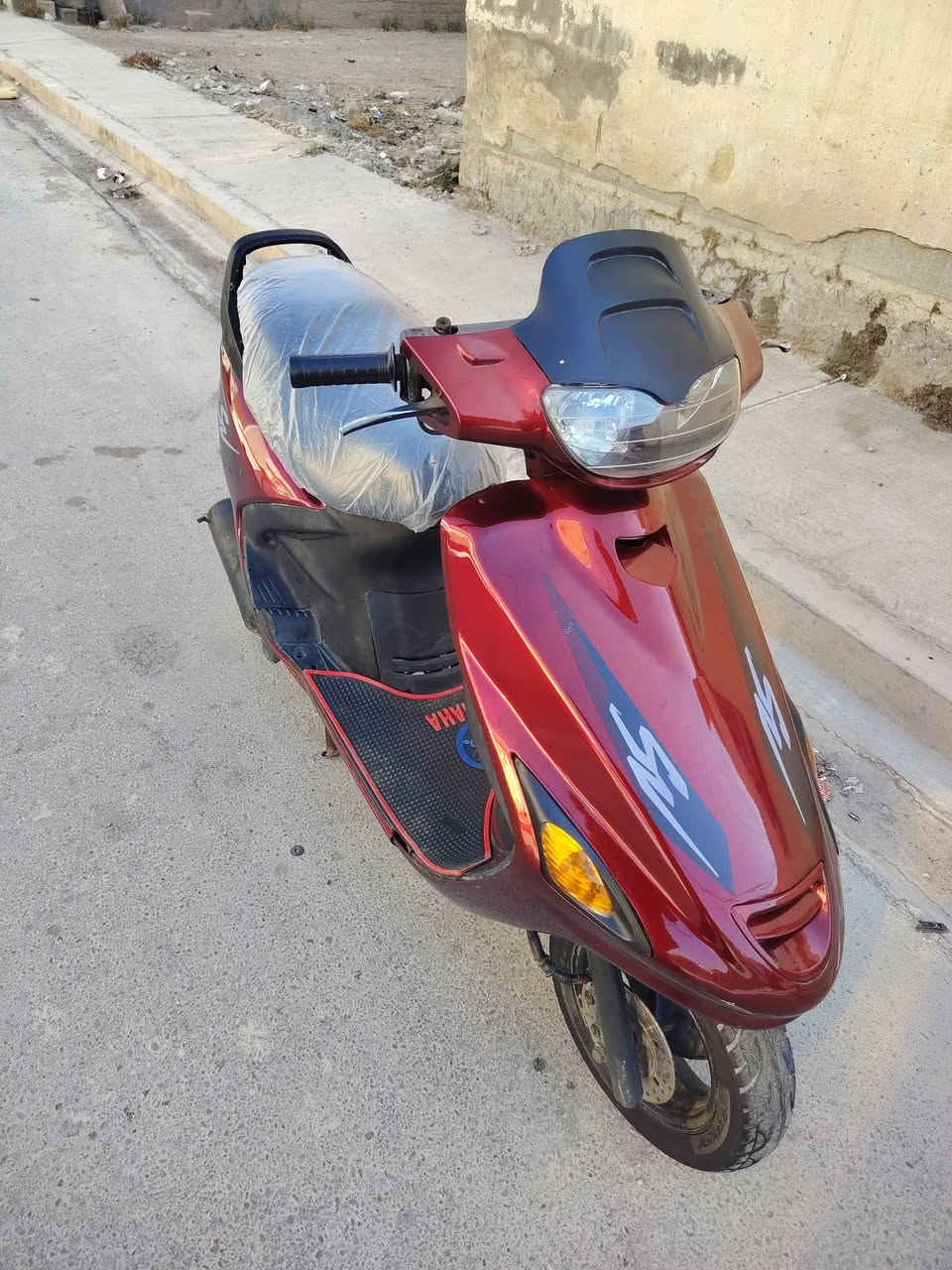السلام عليكم دراجة فورتي فحل كفاله عامه دراجه رمبه كامله مكمله كلشي شغال سلف هندر كهربائيات شلعه ومعدل دراجه نظيفه ماناقصها اي شي عليه تخم تاير كلجات قبل اسبوع بدلتهن سعر 450 اوبيه مجال بسيط مكان  الدراجه بعقوبة فلكت الأمين رقم الهاتف ***********
