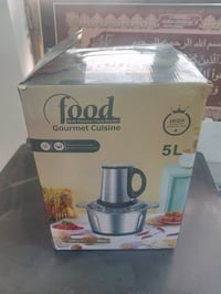 سلام طباخ نظيف جدا ومحظره طعام مامستعمله بلكارتونه للبيع الفرن مامستعم...