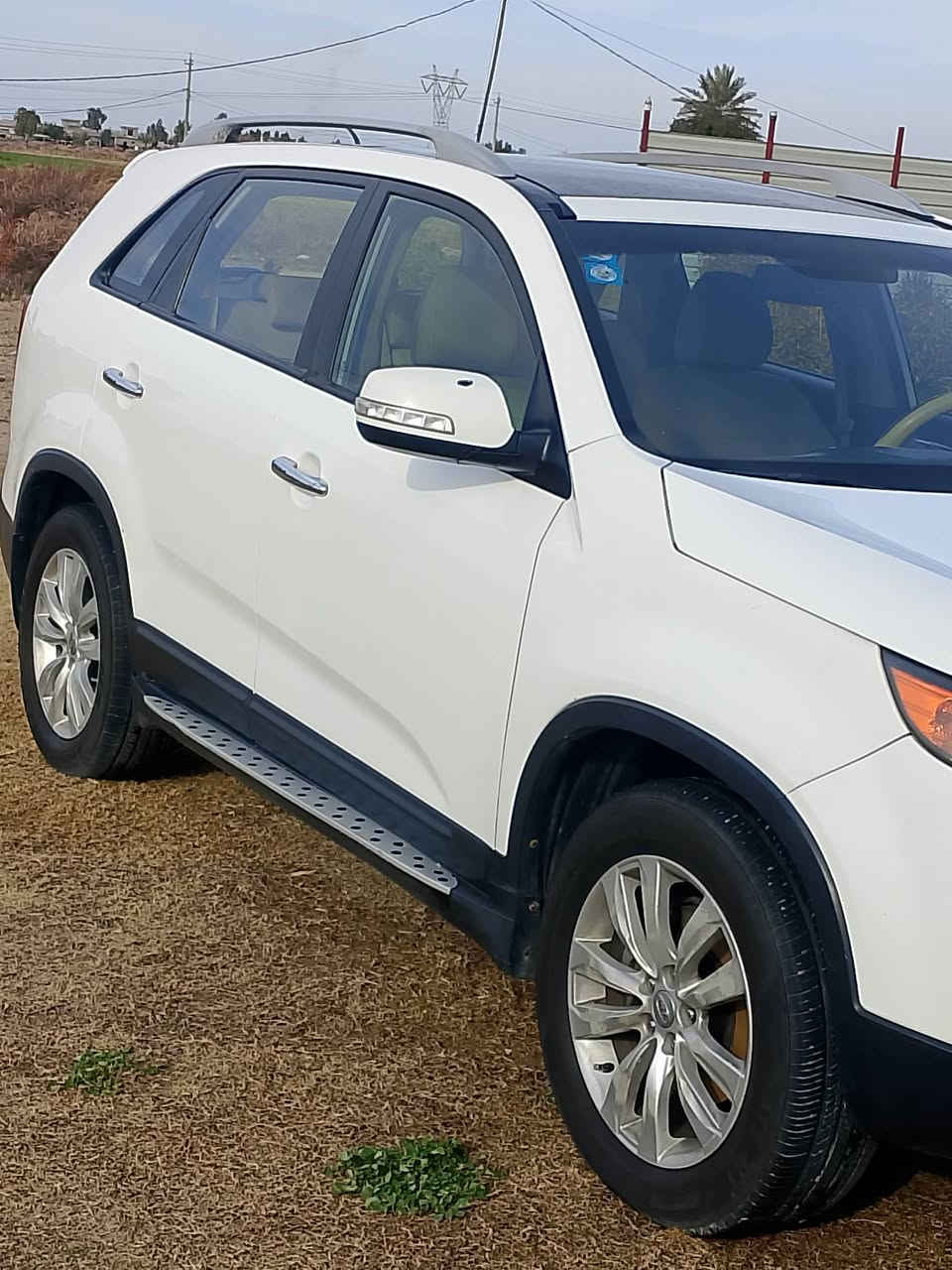 سورنتوا موديل 11 خليجي 6سلندر صدر امامي خلفي نضيف تخم تاير جديد محرك كير على وضع الشركة بيها شخط الجاملغ اليمنى عكس السايق وربع الباب صبغ الدعاميه الاماميه مكاني ابو غريب اوبغداد حي جامعه السعر 160وبيها مجال *********** ***********
