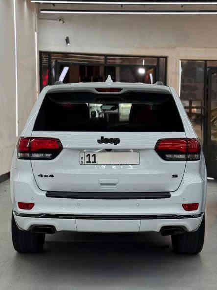 جيب كراند شيروكي 2021 ( خليجي ) فئه S ام رادار وكالة هارلم 

 فول الفول مواصفات للاخير 1/1 
السيارة ماشية 30 الف كيلو متر
مكفولة كفالة عامة
سيارة جديده من كل نواحي على ايد جناي
اخت الزيروو
السعر المطلوب : 38,000$ - 380 ورقة وبيها مجال بسيط .
مكان السيارة : الناصريه

رقم بغداد الجديد باسمي تحويل ثاني يوم 
محرك كير على وضع الشركة السيارة من زيرو على ايدي
مواصفات S معروفة :  فول مواصفات للاخير 1/1
محرك 6 سلندر 3600 , V6 دبل كزوز 4x4 دفع رباعي خفيف ثقيل متعدت الوضعيات 
رادار امامي تحديد مسار تنبيه خروج عن المسار ، اصطفاف ذاتي
توقف ذاتي فرامل طوارئ كشف سرعات الطريق
دخول بصمه تشغيل بصمه و تشغيل عن بعد ، 
، سقف بنوراما جنطه كهرباء ،  حساسات كشف ضغط الاطار 
ويل حجم 20 وياله اسود 
شاشة جبيره + كامره خلفيه دواره 
سستم صوت 12 سماعه + دمام خلفي ،
حساسات اماميه خلفيه رادار خلفي بريك طوارئ 
رادار امامي بريك طوارئ 
 داخل اسود + احمر + مطعم صاج ملكي كشنات جلد احمر مختمه S  تدفئه  + تدفئه ستيرن 
سقف بنوراما كراسي كهرباء خزن 3 وضعيات لسائق
ستيرن ميموري حسب وضعيه خزن الكرسي 
تبريد قطعتين كراسي خلفية تدفئه + تجوه 
فول تحكم ستيرن كروس مثبت سرعة ،  شفتات ستيرن F1 خلف المقود
وضعيات قيادة sport , eco تراكشن مود ، اوتو ستارت ستوب 
نزول منحدر فور ويل خفيف ثقيل وضعيات فوريل جبلي ترابي ثلجي
مري كهربائيه قابله لطي + تعتيم تلقائي مري جوانب و وسطيه
+ خاصيه ازاله الضباب من المري الجانبيه + مري قلاب عند الرجوع
لايتات حاجب LED ، زنون + بلوجكتر كاشف ضباب زنون زراكه مازده
بك لايت LED + كاشف ضباب و بعد
 اهواي مواصفات ..
الاستفسار  
***********
