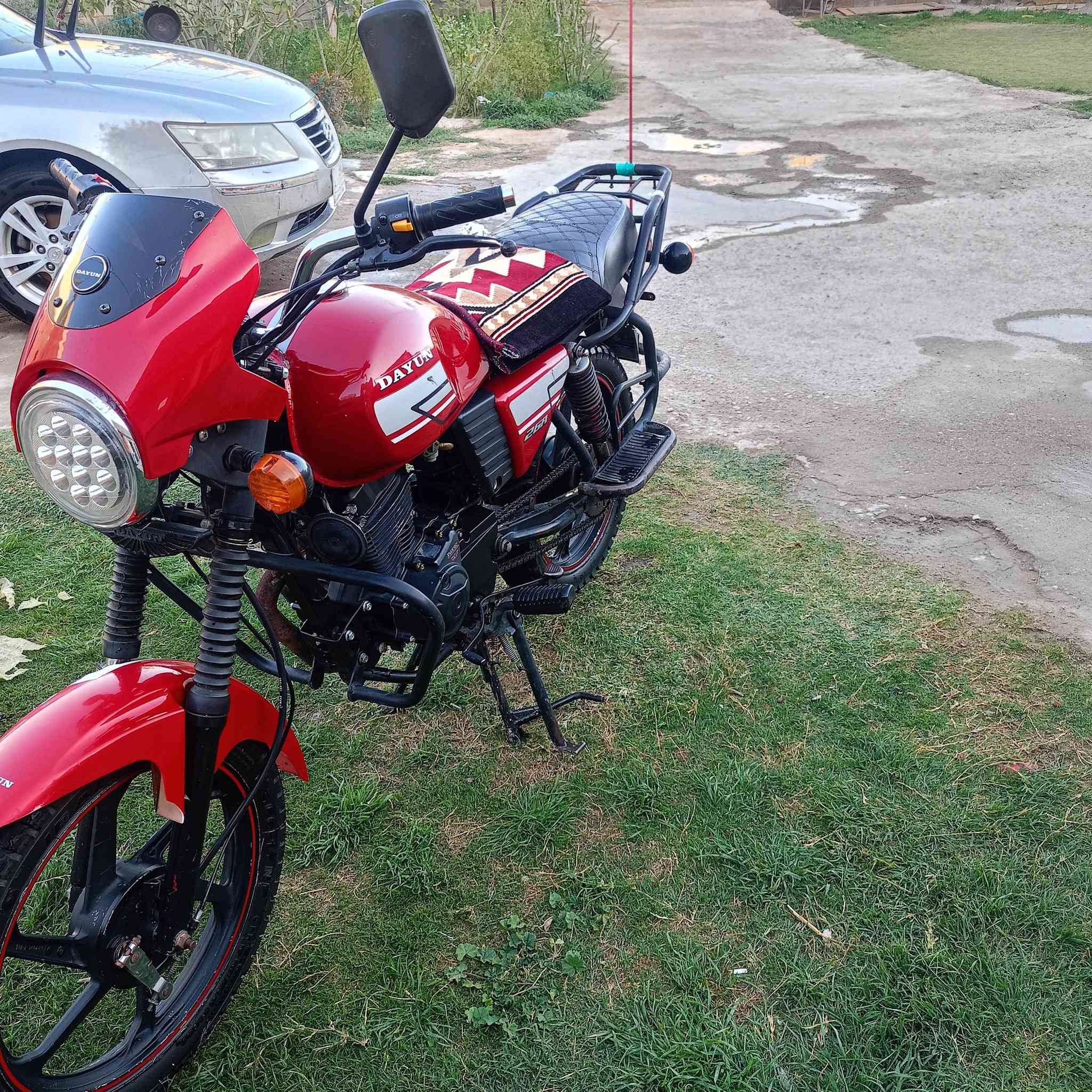 السلام عليكم دراجه دايوان موديل 21 اوراق اصولي  كهربائيات شغاله محرك ما مفتوح  السعر مليون وربع ***********
