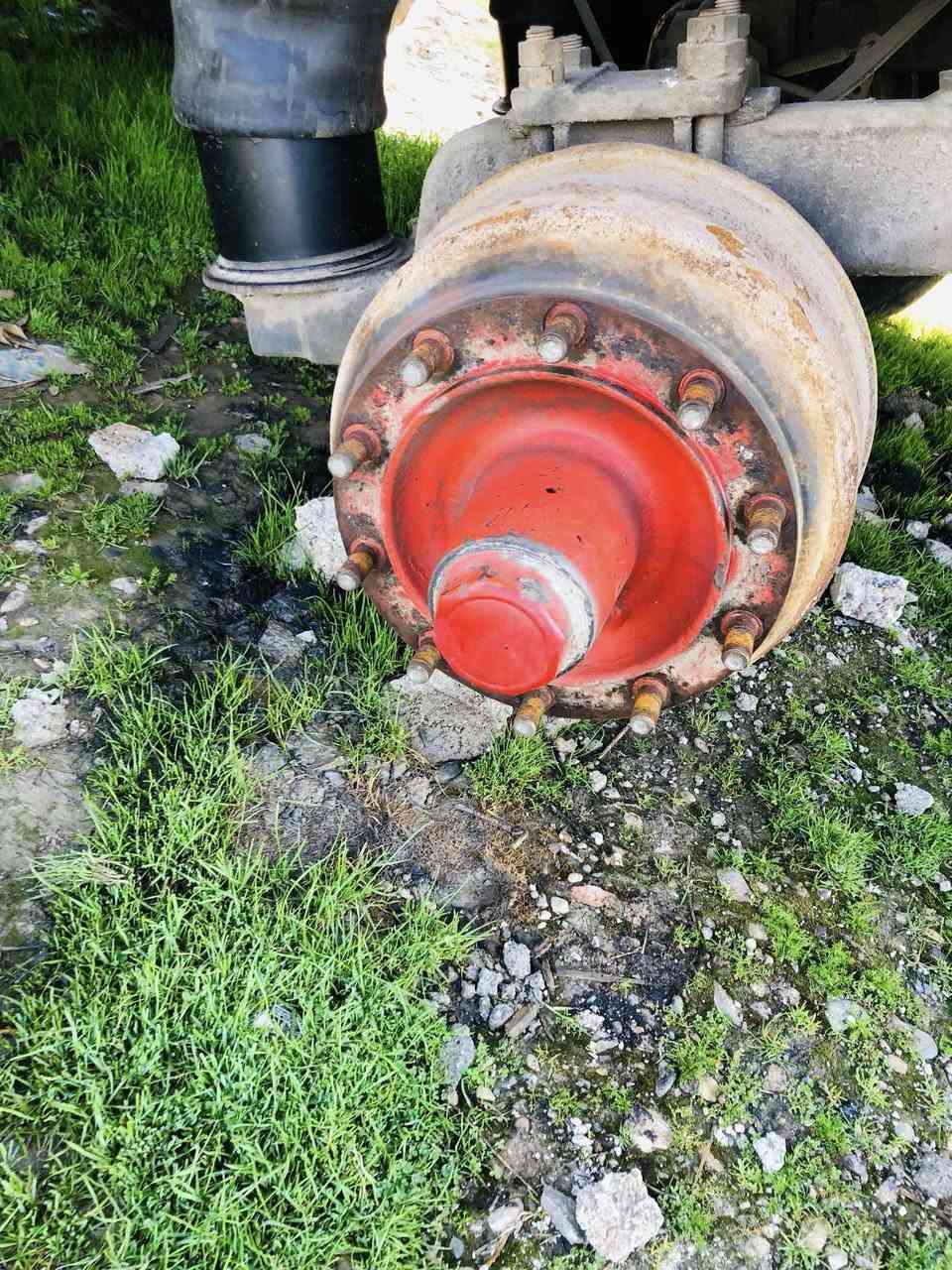 تەنکی تورکی
بۆفرۆشتن دنگیر بیپی علوج لێچونو کونی نیە  کارەبای مەزبوت شانسی بەشەرت پلێتی ٥سانتیم قەویە قاچی بێ عەيبە تەنها تاقم تایەی زەعیفەو تەواوو بەنس و فەراگەی بەشەرت شوین سیدسادق 
سعری 37گەلا
وتس ئابی لەسەرە
***********
