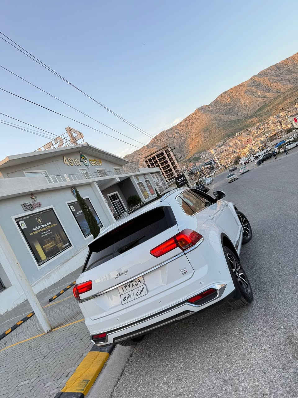 دومي x7 
***********
كير محرك ماسيبوش 
قبات مواصفات 
مكينه 20 توربو
صقف بانوراما
كوشن جلد
كوشن هيتر او خه زن
58 هزارا بريفه جوي
بيي دعم بيي صبخ
قوديك رادار او حساس
تبريد مه ركه زي 
4 كاميرهً
سعر 125 مجال
تحويل بشرت
*********** دهوك, العراق
