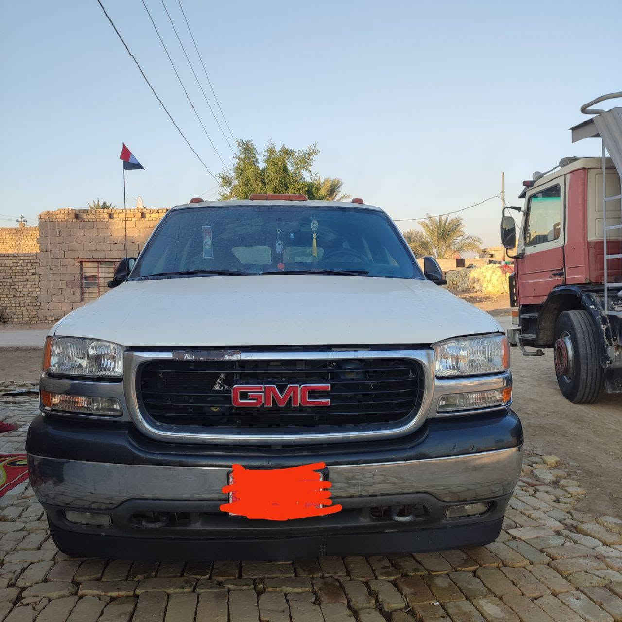سلام عليكم ورحمه الله
سياره جمسي موديل ٢٠٠١ مكينه ٨ سلندر  حدايده جديده تبريد ثلج تخم تاير كشنات كهربائيه سياره كلها كهرباء سياره جاهزهه ماتذب عليها برغي ما عد الصبغ عام ابيض اجره فحل ٨ براغي زائد  وكاله عامه ام الباركود المعرفه التفاصيل الاتصال على الرقم *********** ...لايوجد واتساب فقط سيم كارت 
الموجود مكلف بالنشر وشكرا
