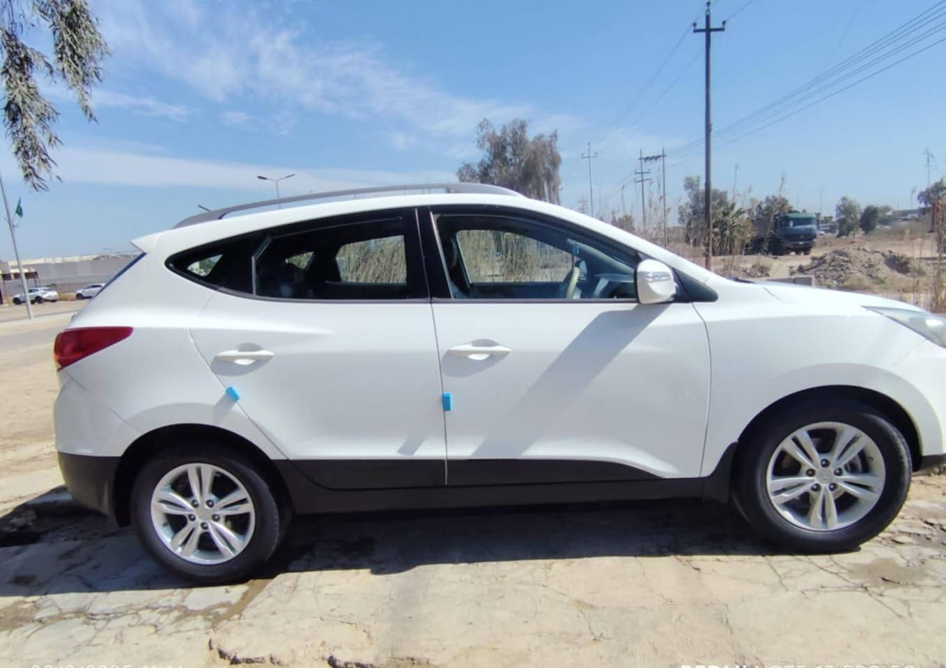 السلام عليكم للبيع توسان موديل 14 رقم بغداد ***********
