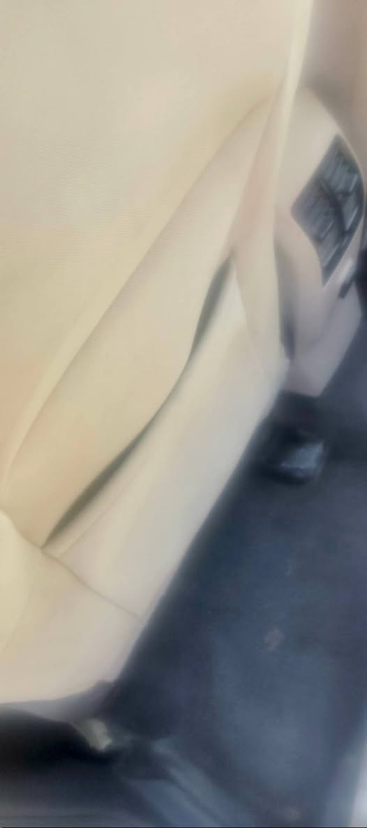 فورد اسكبب ٢٠١٨
ماشيه ١٠٠ ألف كم 
رقم اربيل  ضرر قطعه واحدة جاملغ جهة السايق  محرك ١٥٠٠ تيربو 
لون مميز تريد تحويل تريد وكاله رقم أربيل 
سيارة جاهزه كلشي  سعر ٩٥ وبيه مجال تعال خاص وتدلل


**إذا كنت صاحب هذا الإعلان وتريد حذفه لأي سبب، رجاءا أرسل رسالة إلى الدعم الفني**