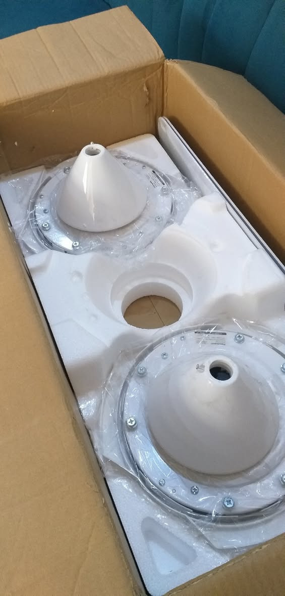 مراوح عدد 2 جدد بالكارتون السعر 65  المكان كوفه السهله  *********** النجف, العراق
