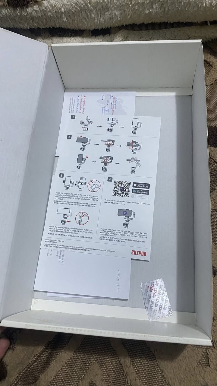 السلام عليكم عدي ستاند تصوير احترافي للموبايل اسمه (Zhiyun Smooth 5S Combo) شركه معروفه واصلي اخذته من شركه الافراح للتصوير في ساحه التحرير اوبن بوكس كلشي وياه جديد ما مستعمل ويجي وياه كارت اشتراك مدفوع مجاني تفعله بل تطبيق مدته سنه كامله حاليا ما اعرف اسعارهن اطيني سعرك ونتفق 
واتساب ***********
