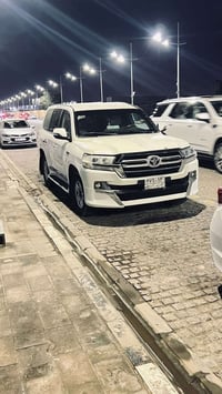 لاندكروز • مصفحة • ٢٠١٢