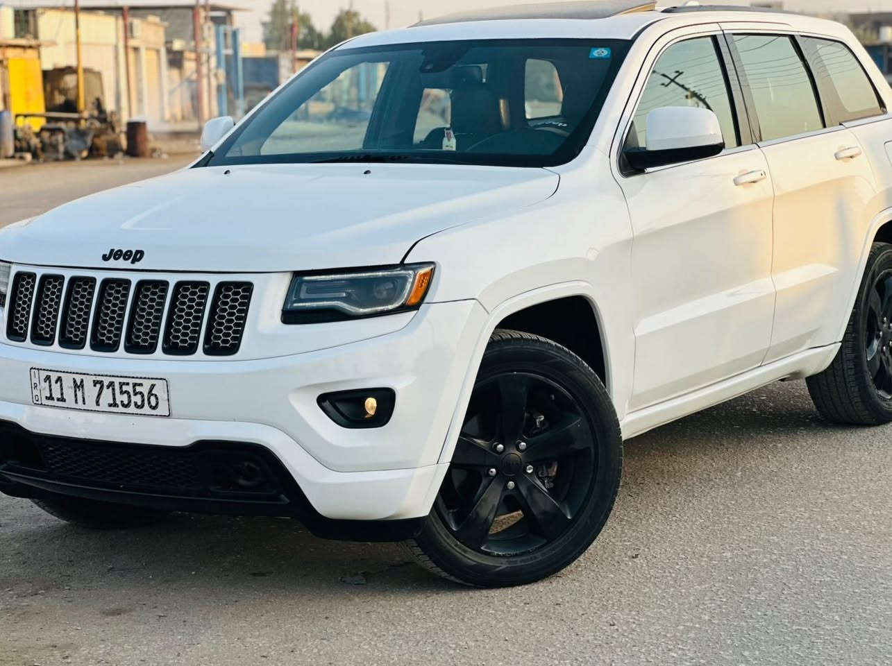 السلام عليكم للبيع جيب كراند شيروكي موديل 15 كير كهربائي 
طياره جنطه كهربائيه إشاره ترحيب ومواصفاتها معروفه تبريد ثلج السياره ماشيه 147 سياره حادثها بجم السياره مصروف عليها وكاعده حلوه مال جناي ترايك للبصره شرط وحادثه وسونار موجود بالصور السعر 190 وبيها مجال قليل للشراي مكاني بابل ***********
