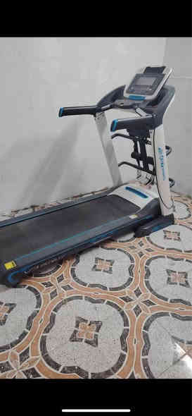 جهاز جري مستعمل قليل اخو الجديد  اربع لعبات وهزاز
السعر 400 وبي مجال  
المكان /بابل /حي الجزائر 
الرقم/*********** حلة
