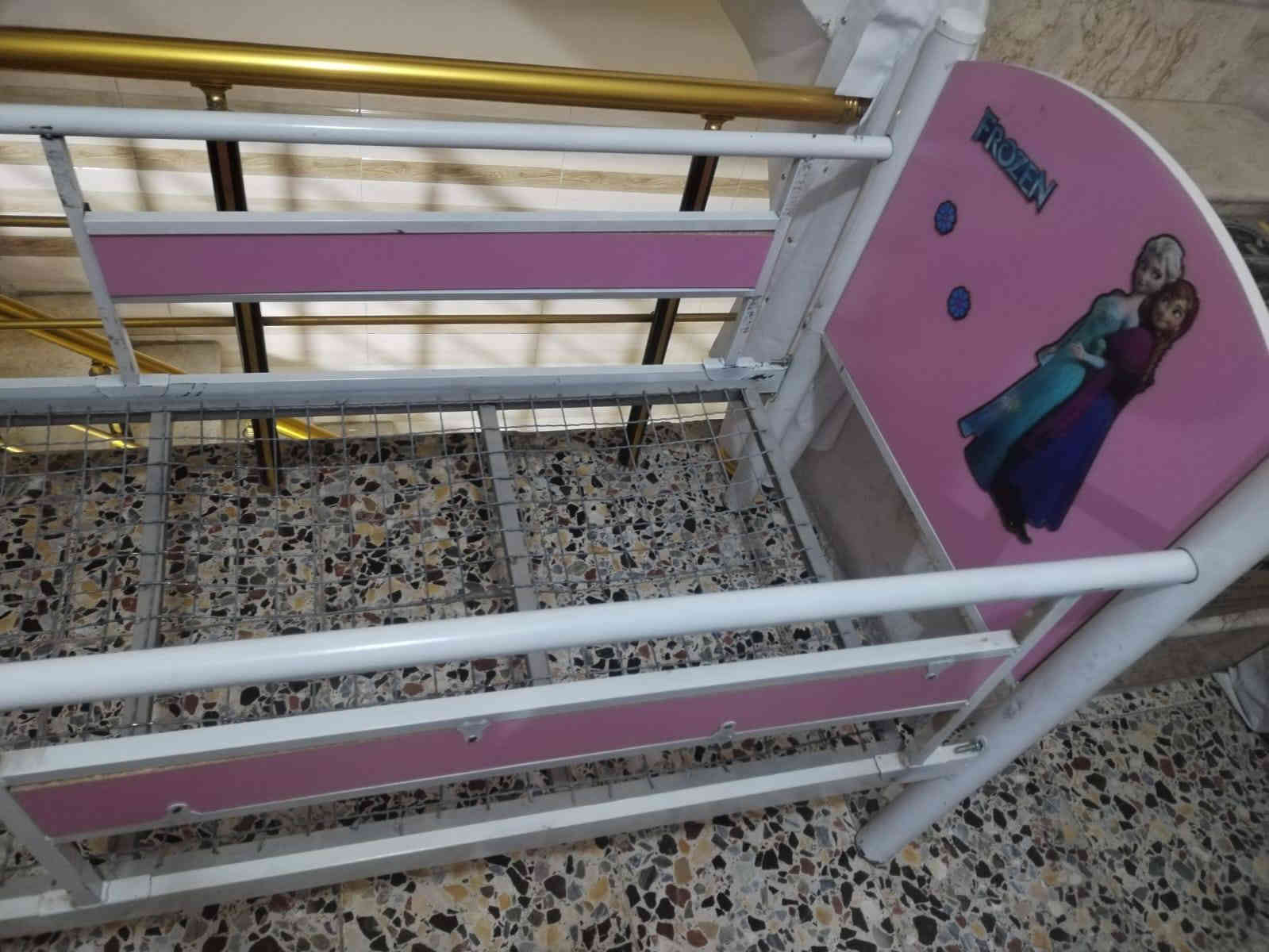 جربايه اطفال مستعملة نضيفه عنوان الخطيب الزراعي السعر ٤٠ الف *********** وتساب
